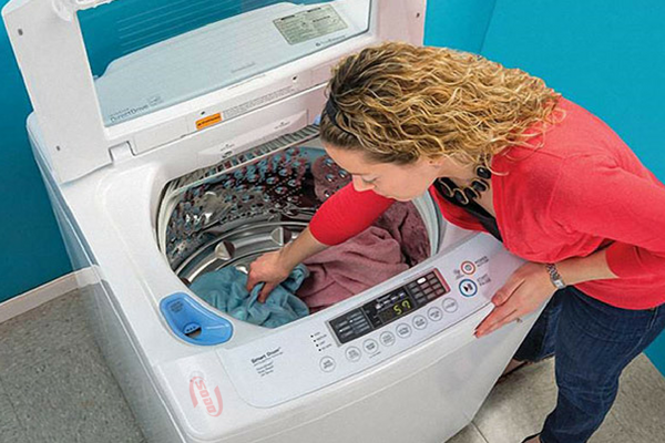máy giặt đang giặt bị mất nước